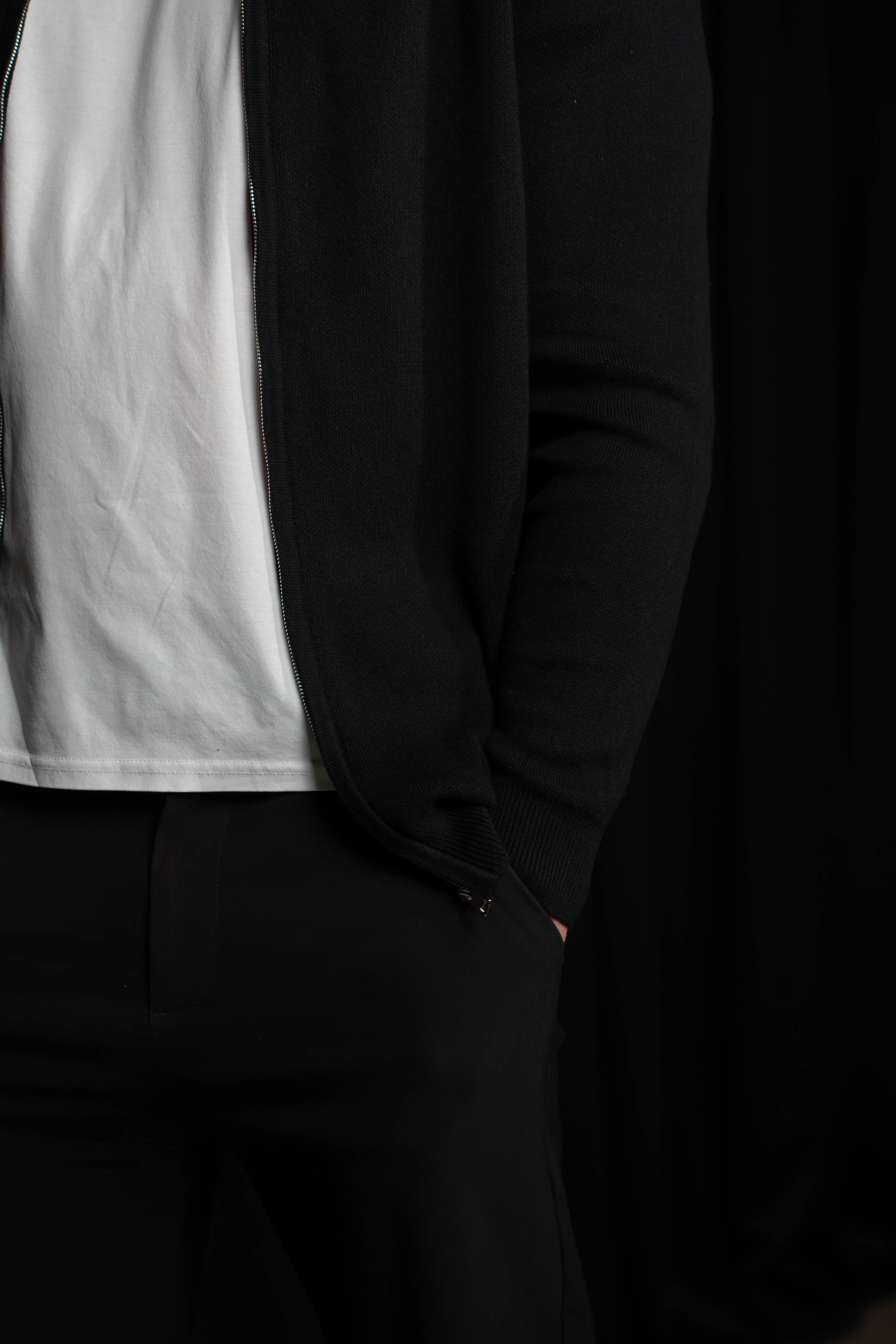 The Signature Zip Knit - Black