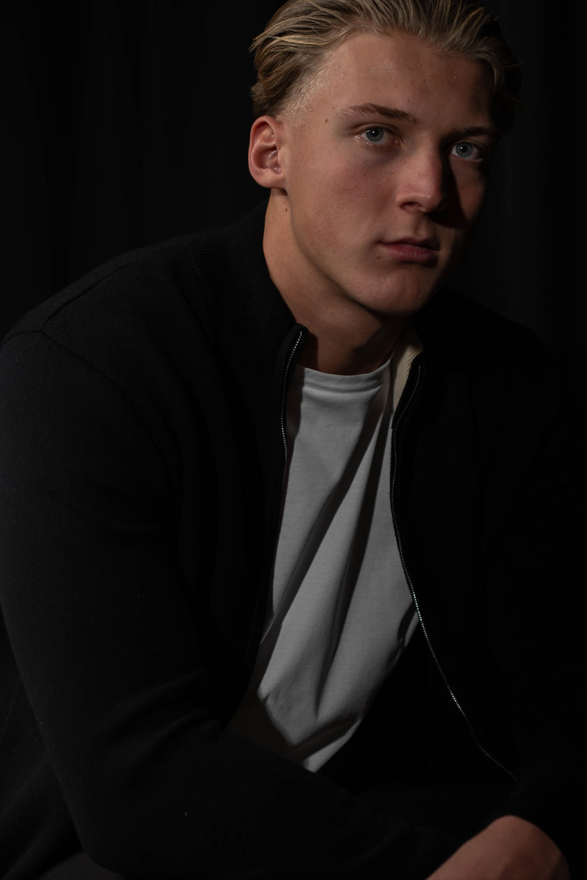 The Signature Zip Knit - Black